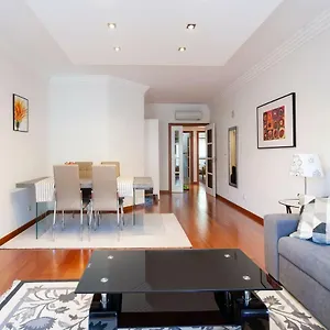 luxury-lisbon-apartment-t2.hotels-lisbon-portugal.com/